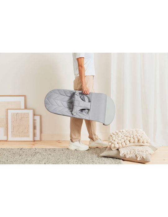 Babybjorn Leżaczek Bliss Woven Petal Quilt Light grey
