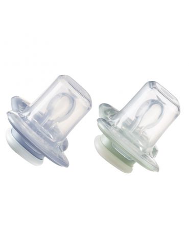 B.Box Smoczek silikonowy symetryczny 0-6m+ glow in the dark błękit/szałwia