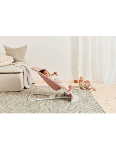 Babybjorn Leżaczek Bliss Woven Petal Quilt Zgaszony róz