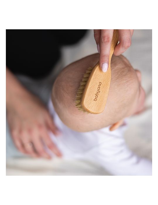BabyOno Szczotka do włosów z naturalnego włosia średnio miękka