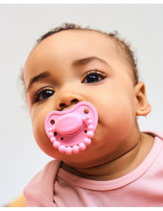 Luu Kids Smoczek silikonowy pozycjonujący 0-3m+ Pink a Boo