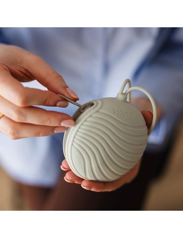 BabyOno Pojemnik silikonowy na smoczek na zamek różowy