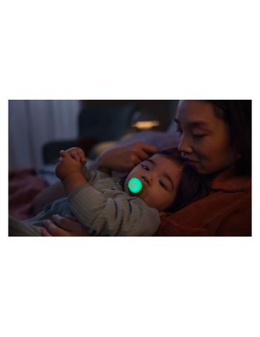Avent Philips Smoczek uspokajający Ultra soft 6-18m Nighttime listek