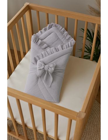 Baby in World Rożek Becik usztywniany muślinowy z falbanką szary