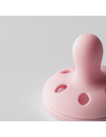 Tommee Tippee Smoczek uspokajający Breast Like 0-6m girl 2szt.