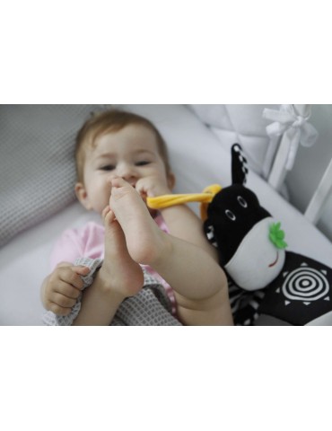 Mom's Care Hencz Toys Książeczka do łóżeczka Króweczka