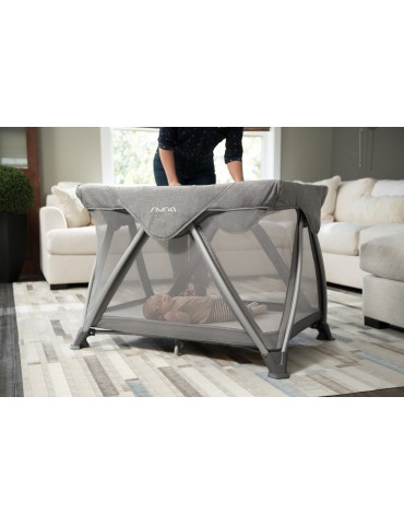 NUNA łóżeczko turystyczne SENA AIRE Frost  NUNA łóżeczko turystyczne SENA AIRE Frost