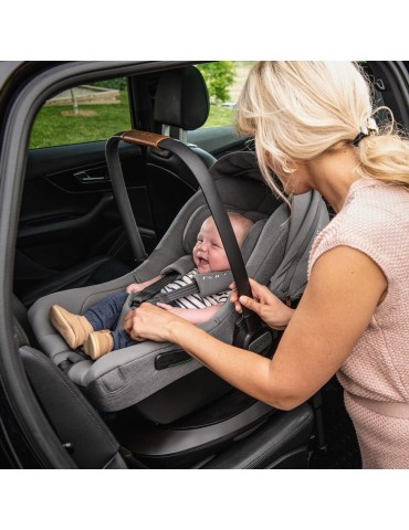 Nuna fotelik PIPA System...